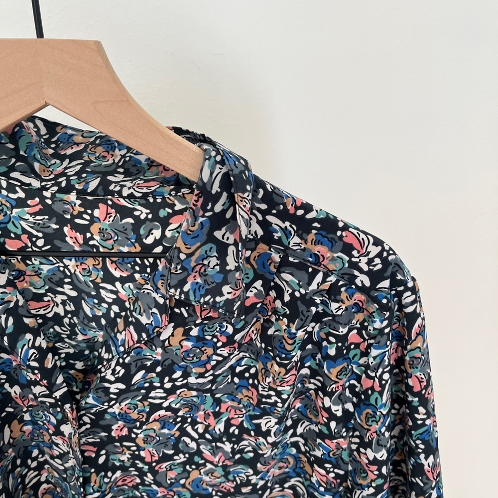 Vintage Floral Long Sleeve Blouse with button details - Picture 3 of 4